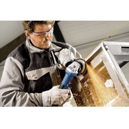 Bosch GWS 7-125 Professional Angle Grinder 720W - Powerful, Durable, and Efficient Cutting Tool!